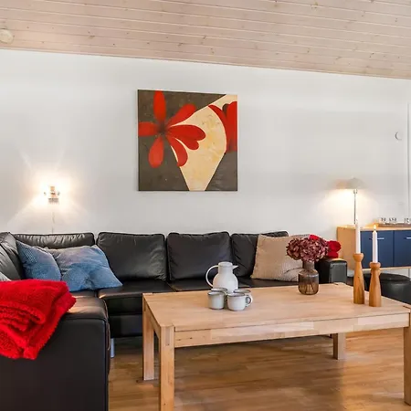 Karstina - 1km From The Sea In Ne Jutland By Interhome بيت للعطل