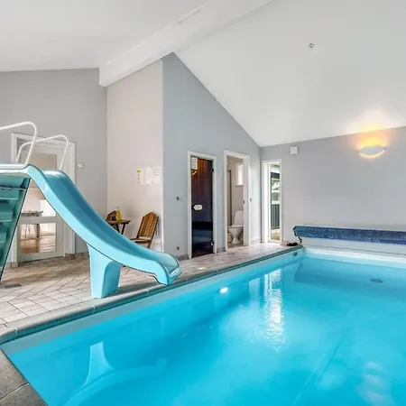 Nyaraló Karstina - 1km From The Sea By Interhome *