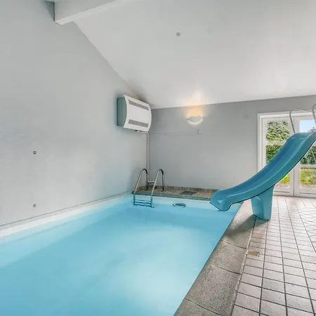Karstina - 1km From The Sea By Interhome *
