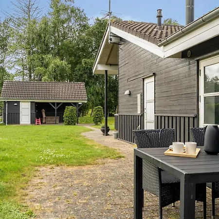 Karstina - 1km From The Sea By Interhome