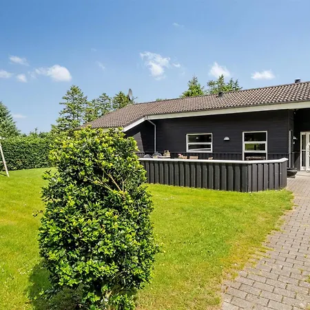 Feriehus Karstina - 1km From The Sea By Interhome *